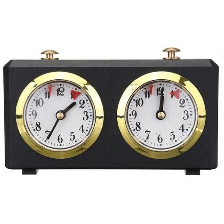 Pendule Echecs plastique noir
