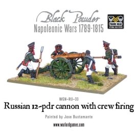 Napoleonic Russian 12 pdr cannon 1809-1815 with crew firing